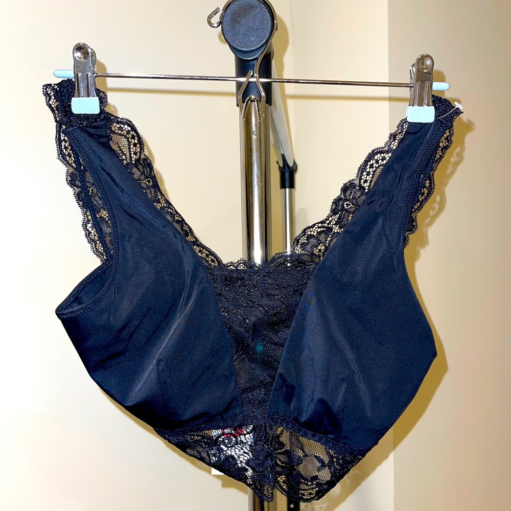 Black Lace seamless bralette